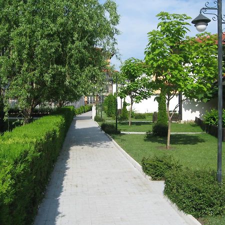 Apartcomplex Chateau Aheloy ภายนอก รูปภาพ