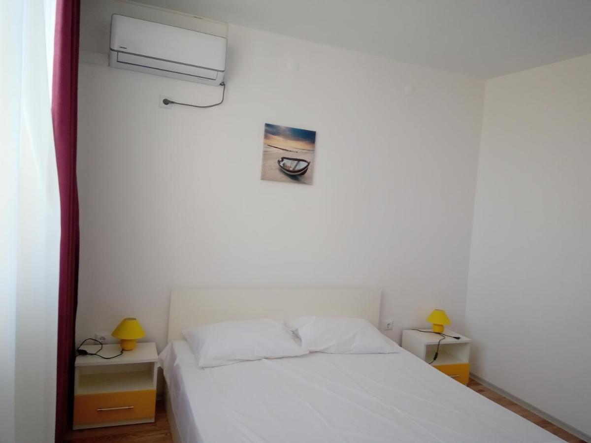 Apartcomplex Chateau Aheloy ภายนอก รูปภาพ