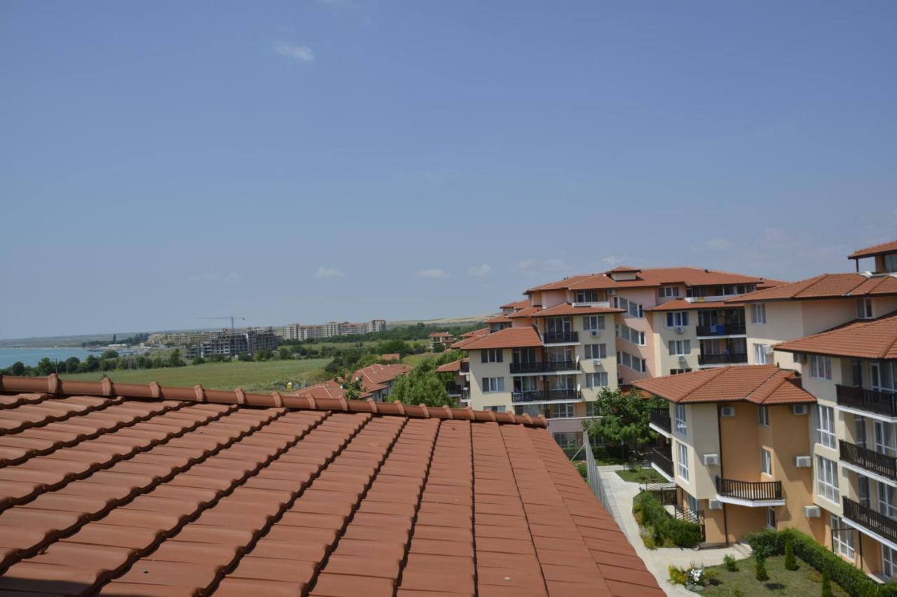 Apartcomplex Chateau Aheloy ภายนอก รูปภาพ