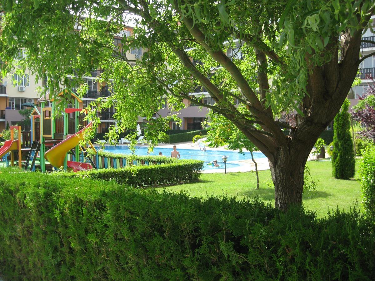 Apartcomplex Chateau Aheloy ภายนอก รูปภาพ
