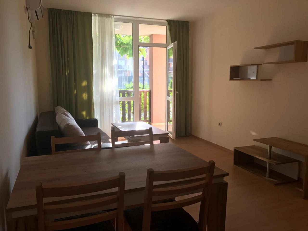 Apartcomplex Chateau Aheloy ภายนอก รูปภาพ